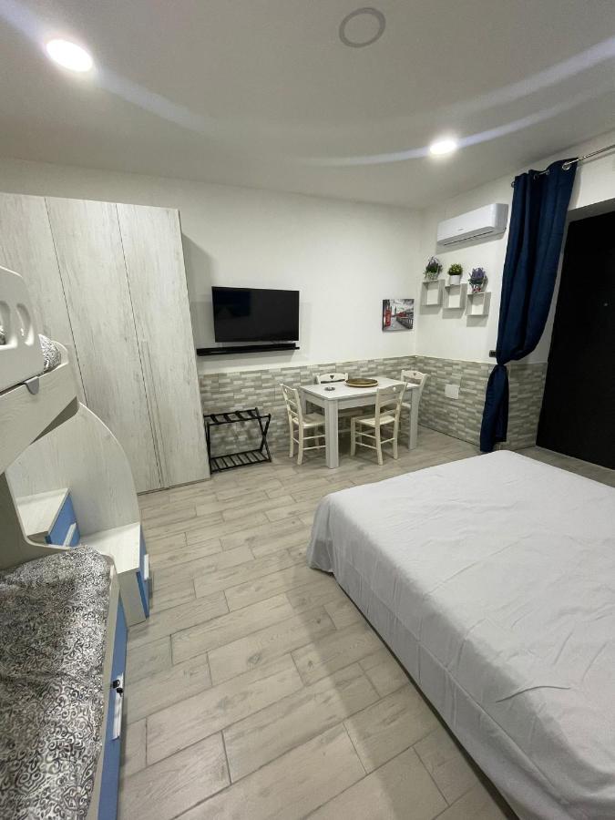Casa Vacanze Luisa 나폴리 외부 사진